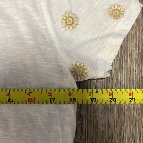 Lucky Brand Daisy Embroidered T-Shirt - Picture 8 of 11